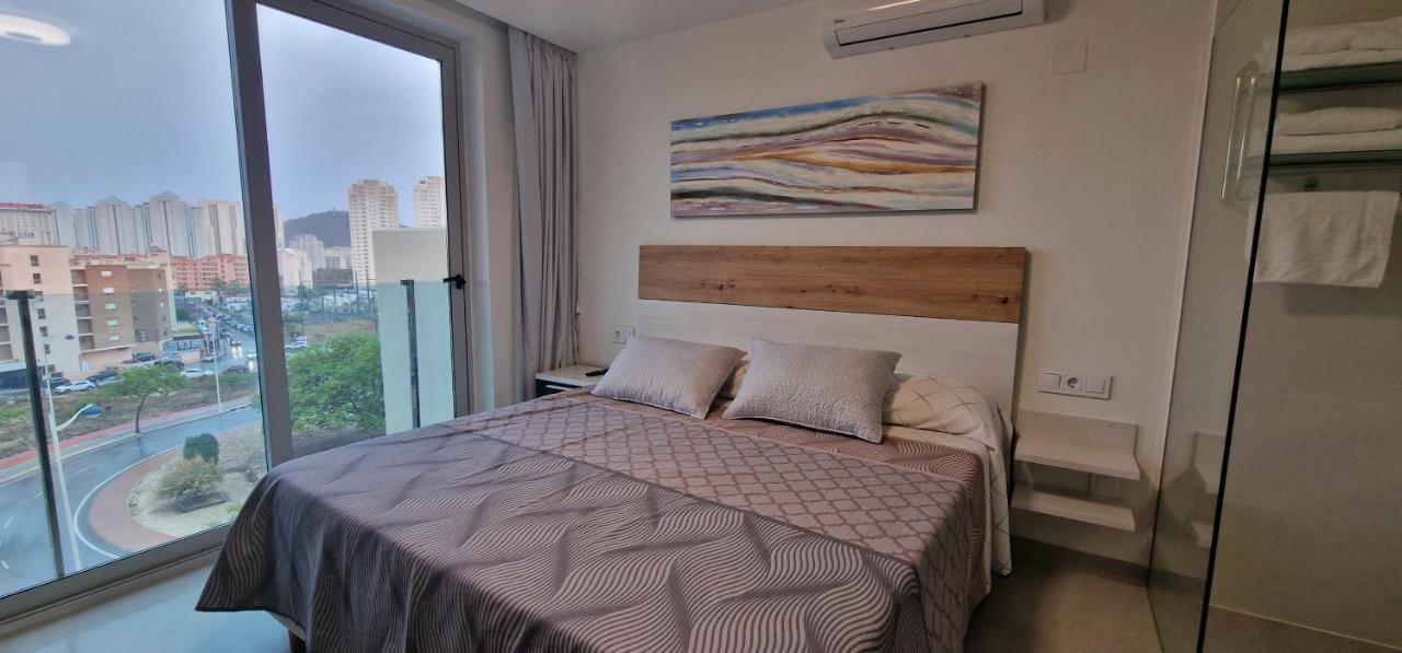 Apartamentos Oasis De La Cala ฟีเนสตรัต ภายนอก รูปภาพ
