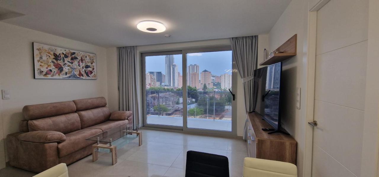 Apartamentos Oasis De La Cala ฟีเนสตรัต ภายนอก รูปภาพ
