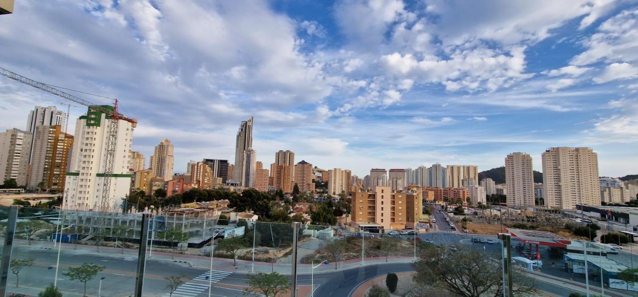 Apartamentos Oasis De La Cala ฟีเนสตรัต ภายนอก รูปภาพ