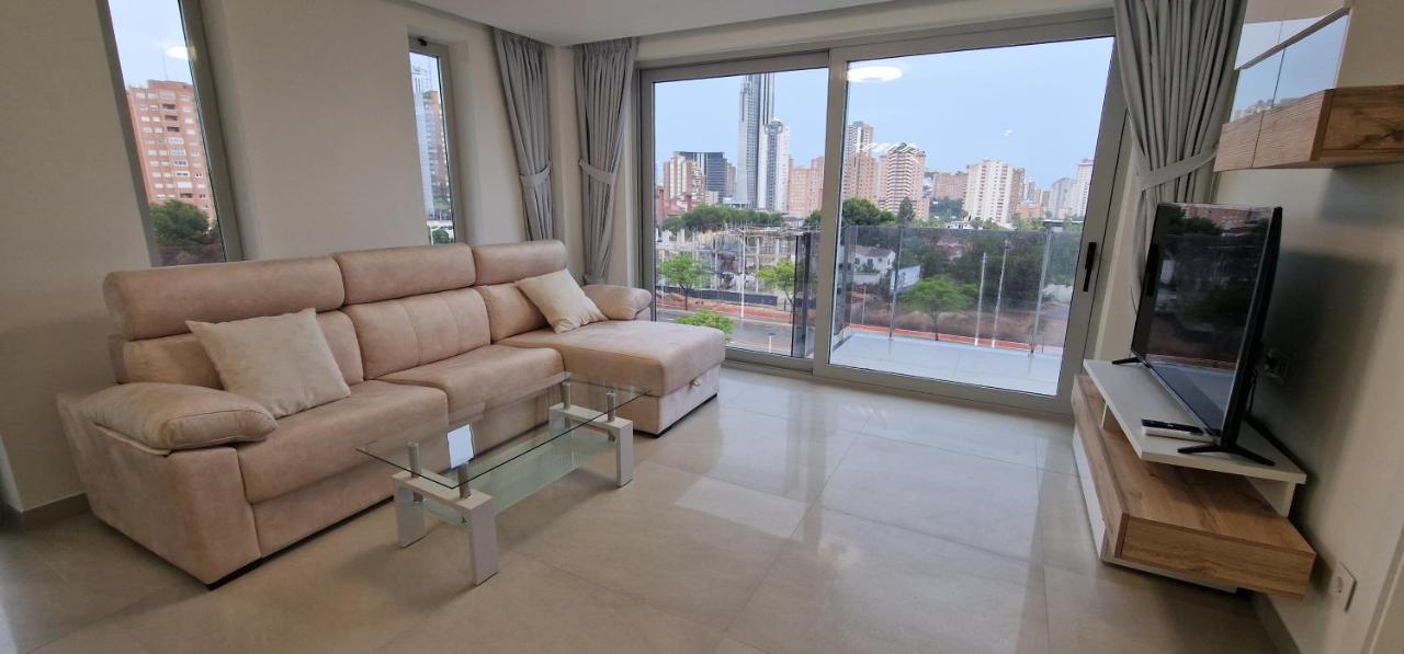 Apartamentos Oasis De La Cala ฟีเนสตรัต ภายนอก รูปภาพ