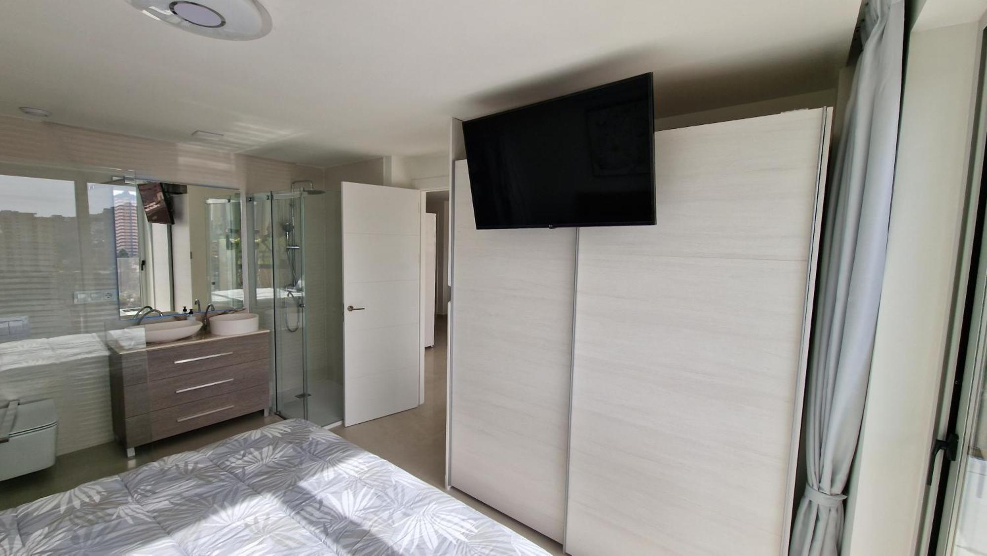 Apartamentos Oasis De La Cala ฟีเนสตรัต ภายนอก รูปภาพ