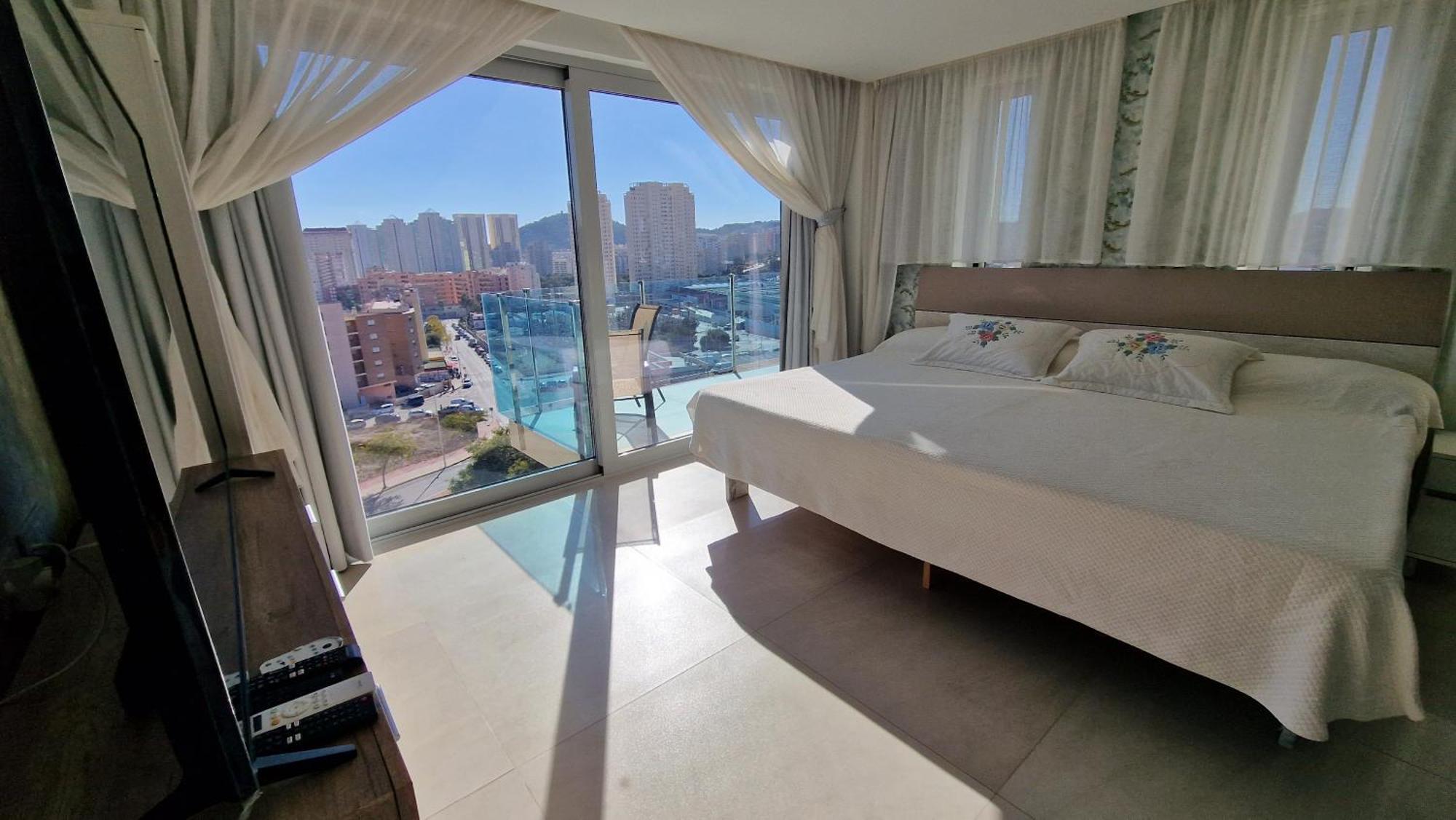 Apartamentos Oasis De La Cala ฟีเนสตรัต ภายนอก รูปภาพ